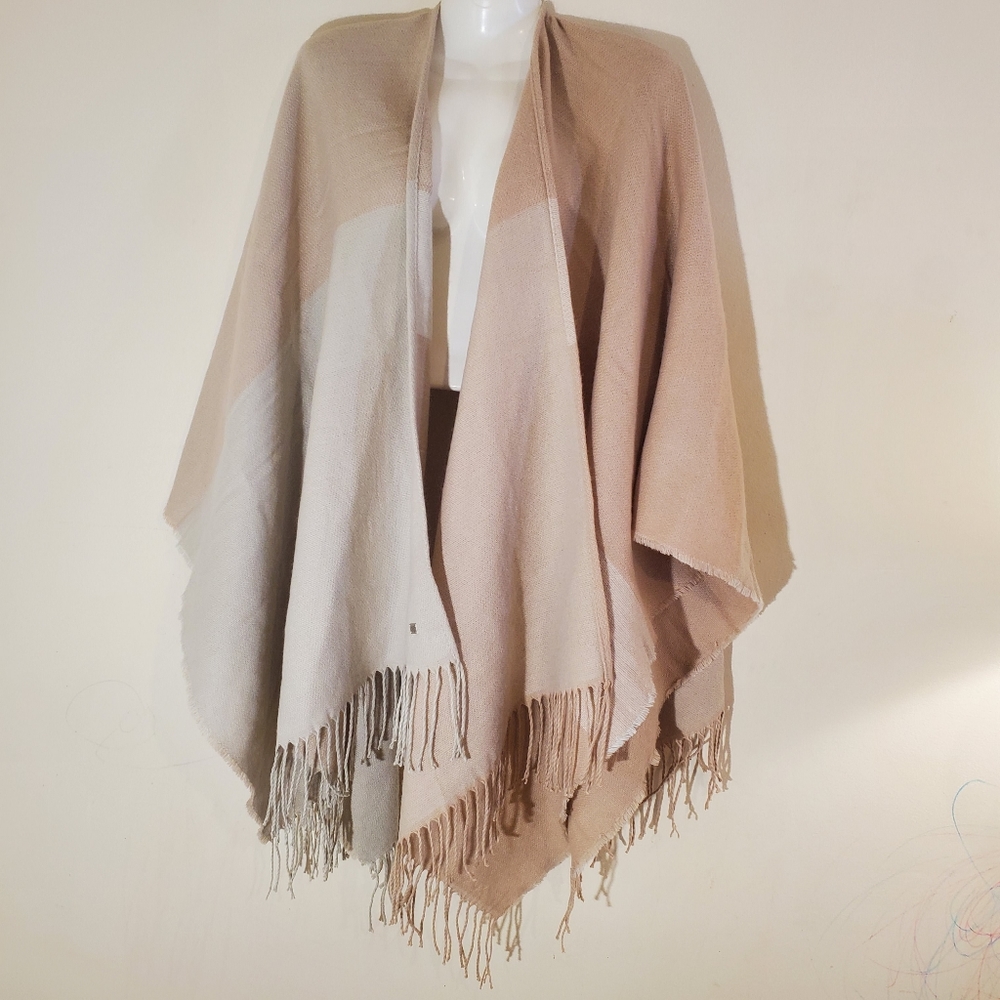 Soia & Kyo Fringed Shawl